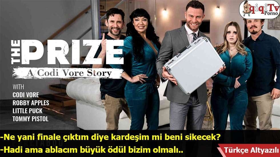 Orospu Gibi Davranmasını İstediği Üvey Abisine Sırılsıklam Olan Amcığını Yalatıyor